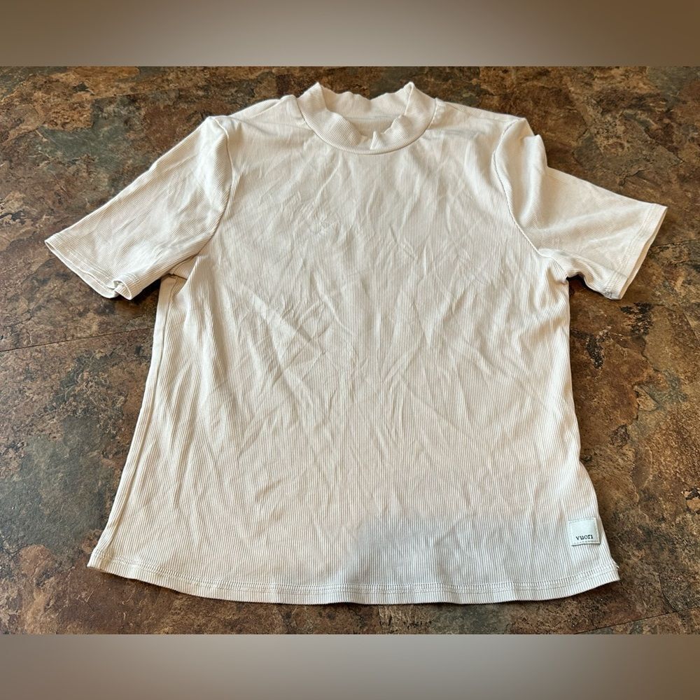 Vuori Pose Ribbed Fitted T-shirt Tee Mockneck Style Crop